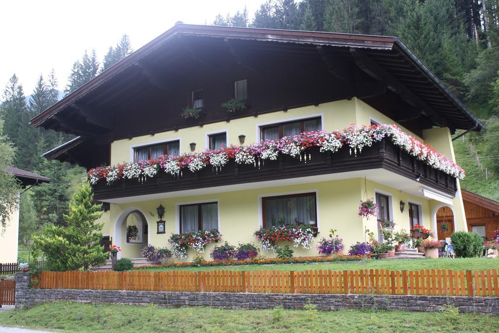 Schwarzenbacher Lungotz Exterior photo